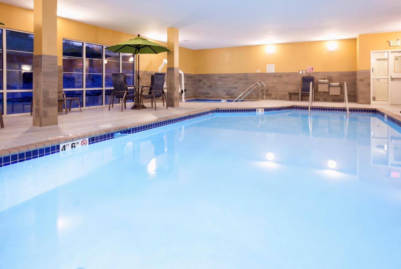 Grandstay Hotel & Suites Rock Valley Eksteriør bilde